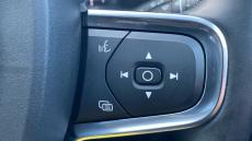 Volvo XC40 2.0 B4P Ultra Dark 5dr Auto Petrol Estate